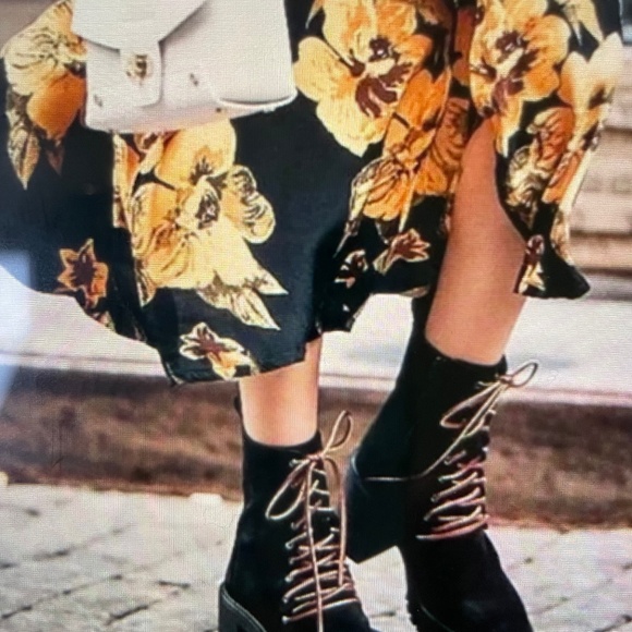 ❤️ FREE PEOPLE BLACK DYLAN LACE UP BOOTS SIZE 8.5 - Picture 2 of 10